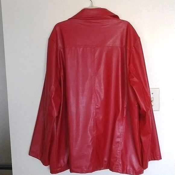 White Stag Ladies Plus Faux Red Leather Coat Sz. 2X - Picture 3 of 10
